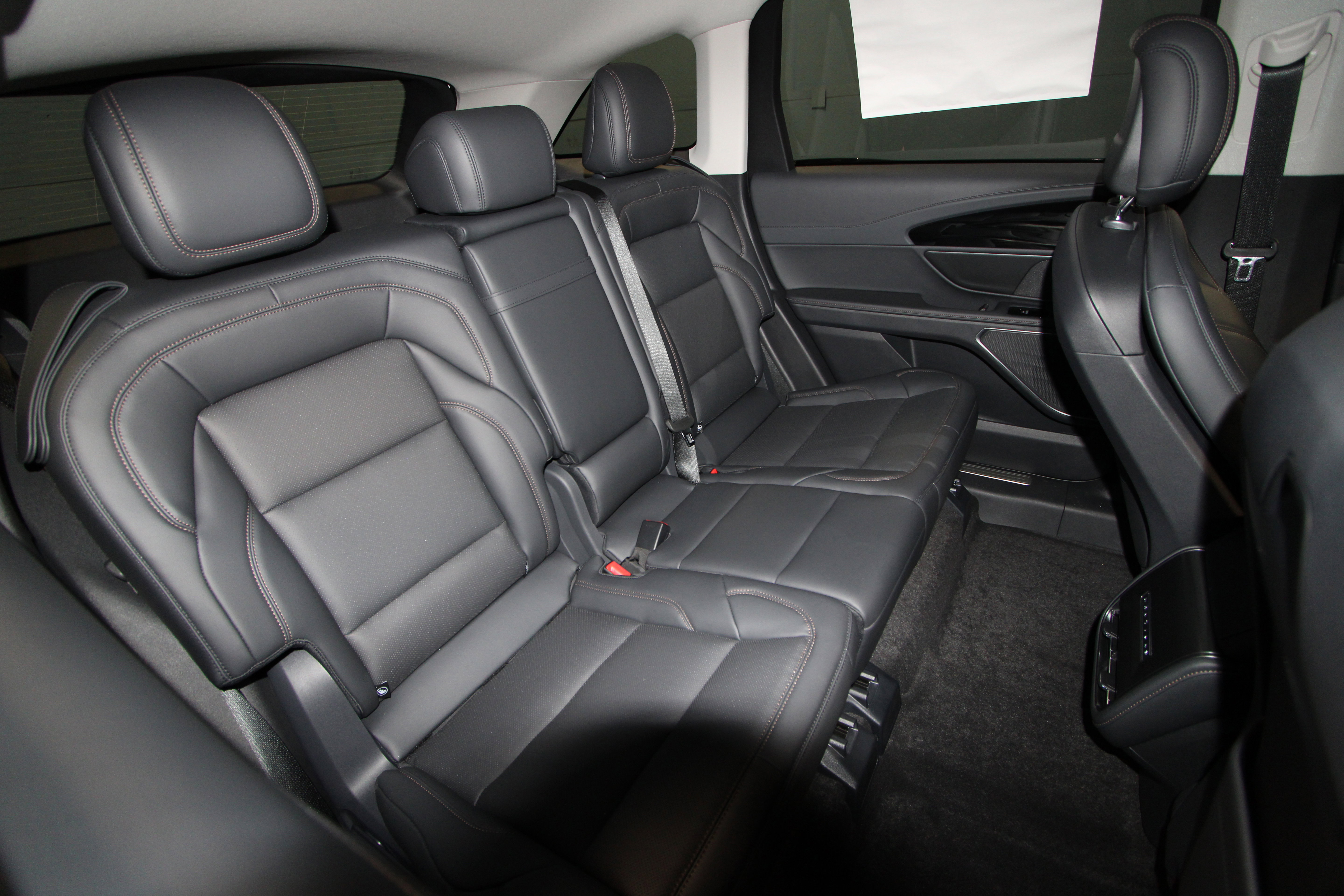 New 2026 Lincoln Nautilus Premier image 25