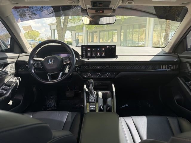 Used 2023 Honda Accord Touring image 11