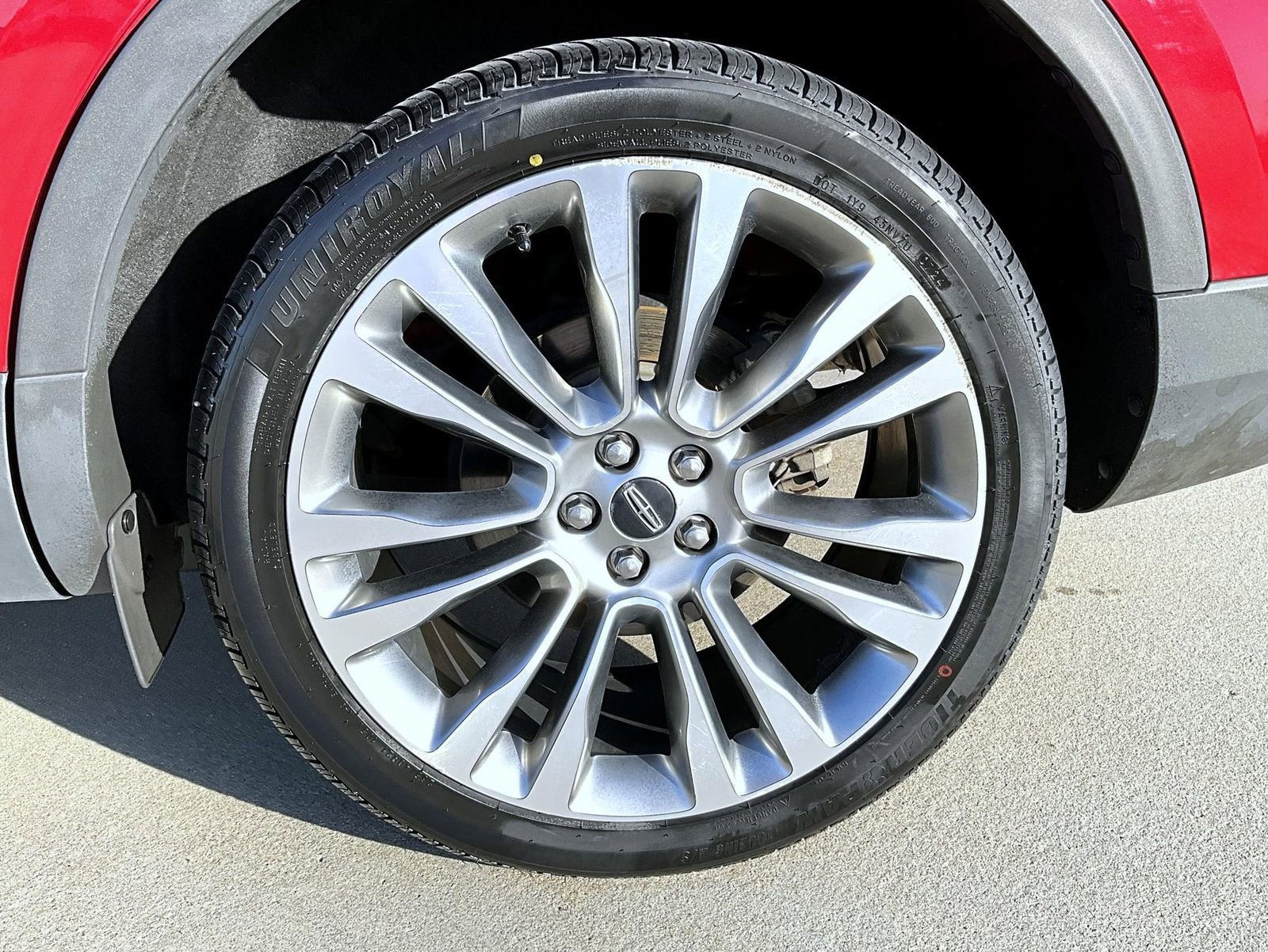Used 2017 Lincoln MKX Reserve w/ Driver Assistance Package AWD/4WD image 24