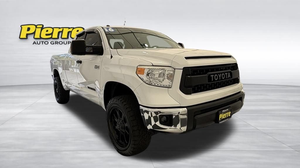 Used 2016 Toyota Tundra SR5 w/ SR5 Upgrade Package AWD/4WD image 6