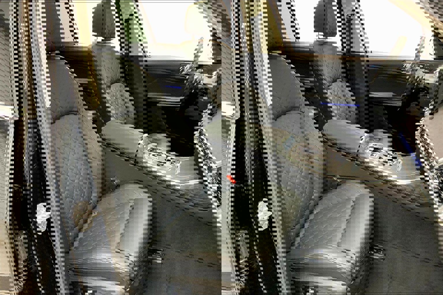 Certified 2023 BMW X7 xDrive40i w/ Premium Package AWD/4WD image 17