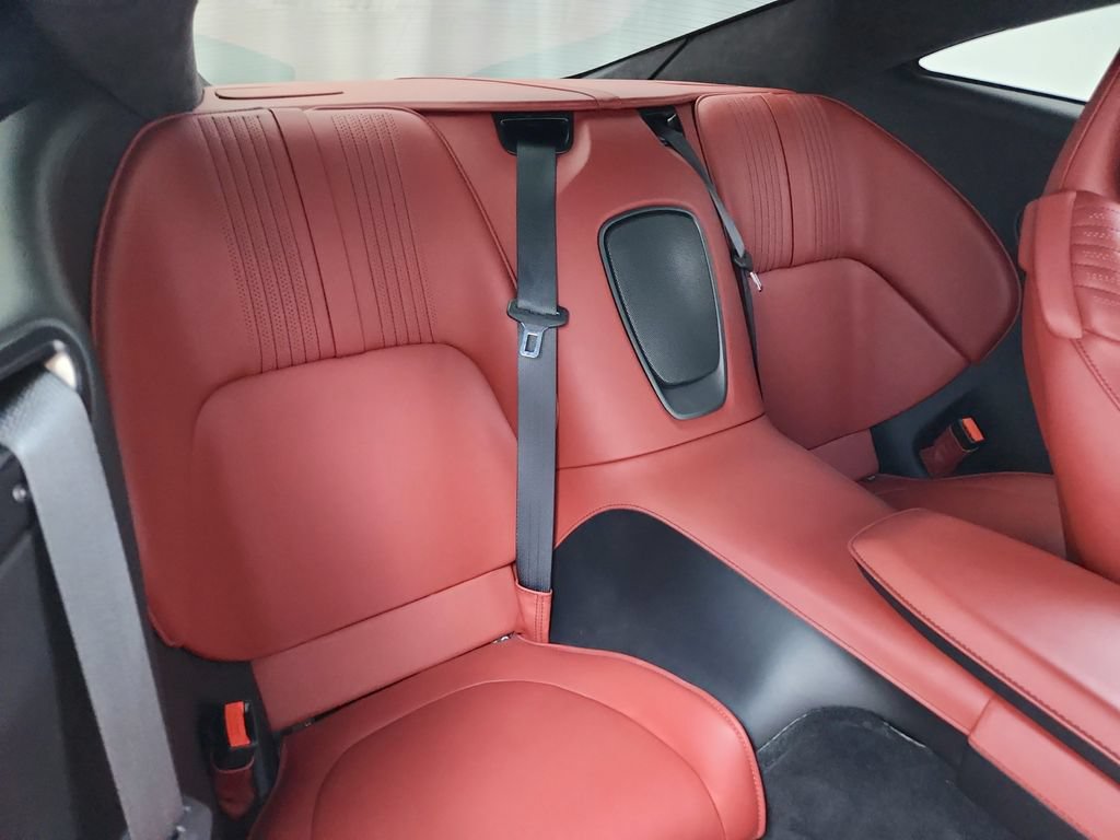 Used 2018 Aston Martin DB11 Coupe RWD image 36