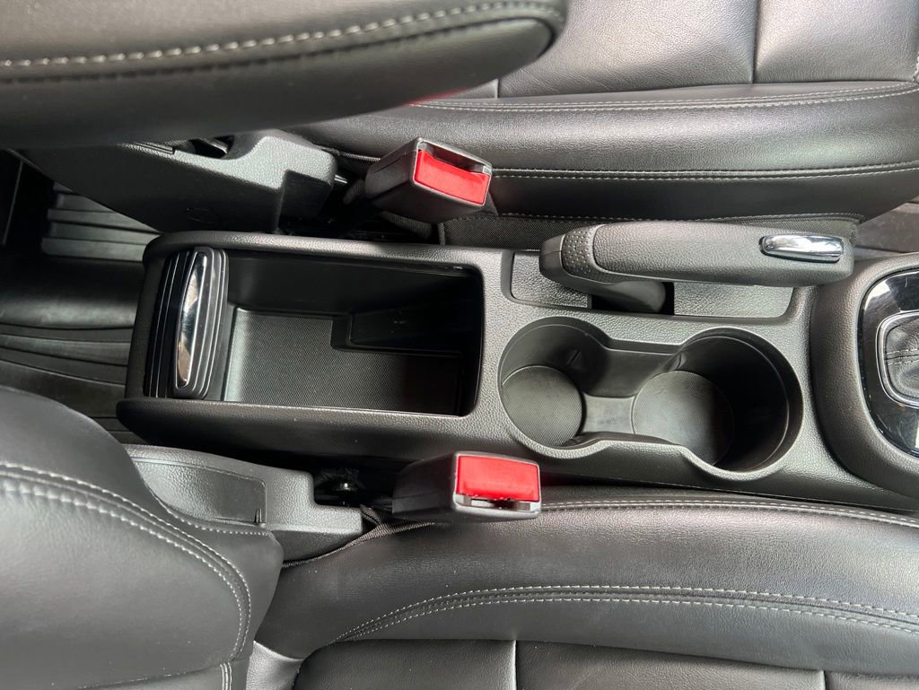 Used 2019 Buick Encore Essence FWD image 23