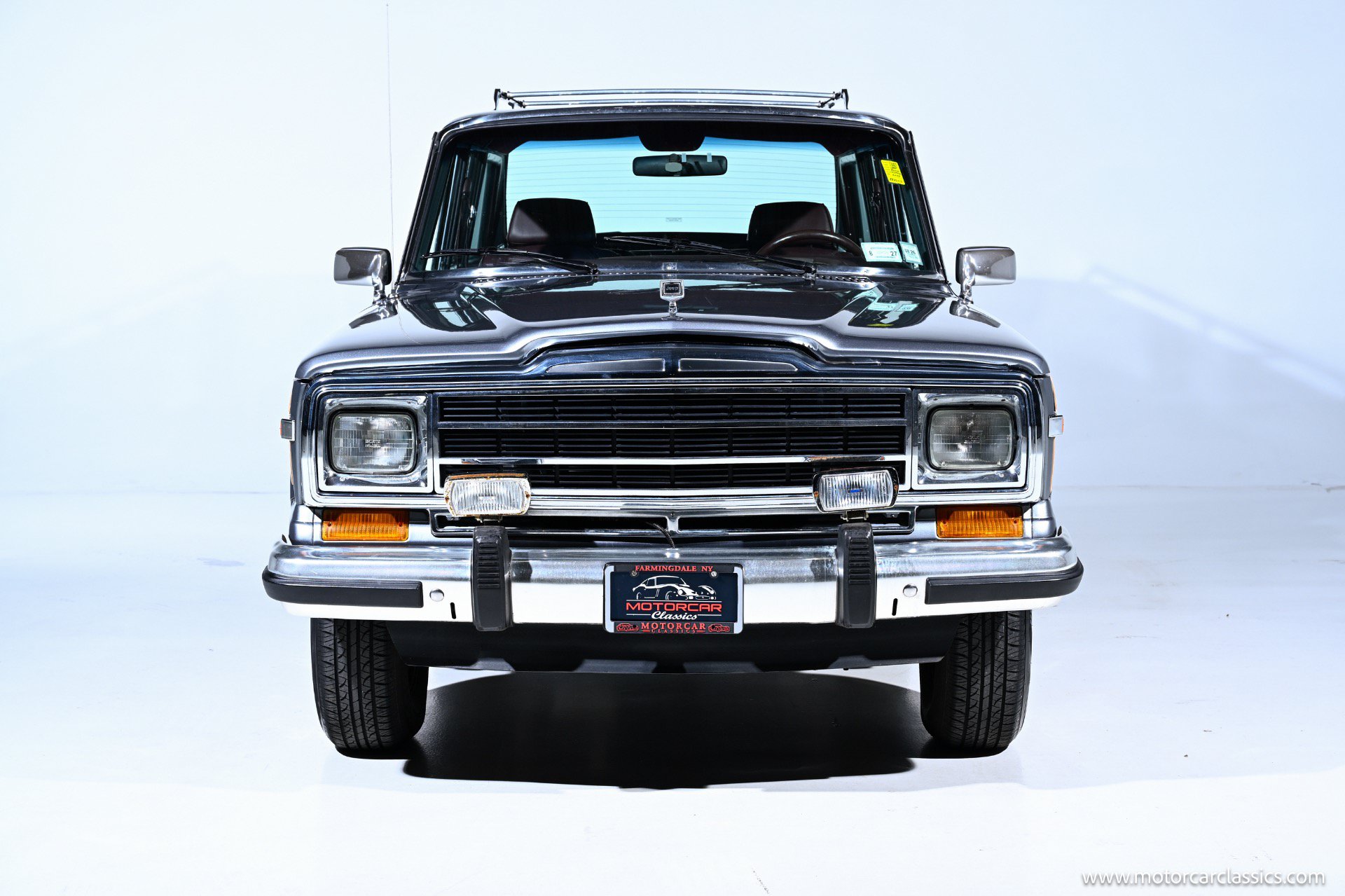 Used 1991 Jeep Grand Wagoneer AWD/4WD image 3