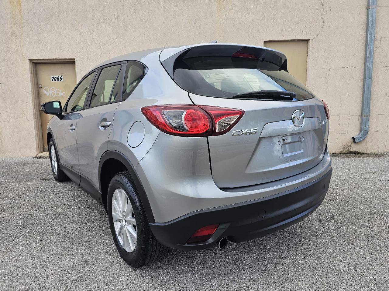 Used 2014 MAZDA CX-5 Sport w/ Bluetooth Audio Package FWD image 2
