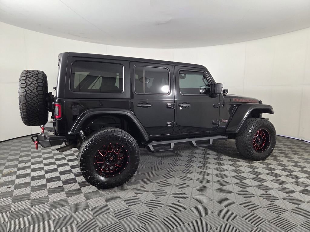 Used 2023 Jeep Wrangler Unlimited Rubicon AWD/4WD image 6