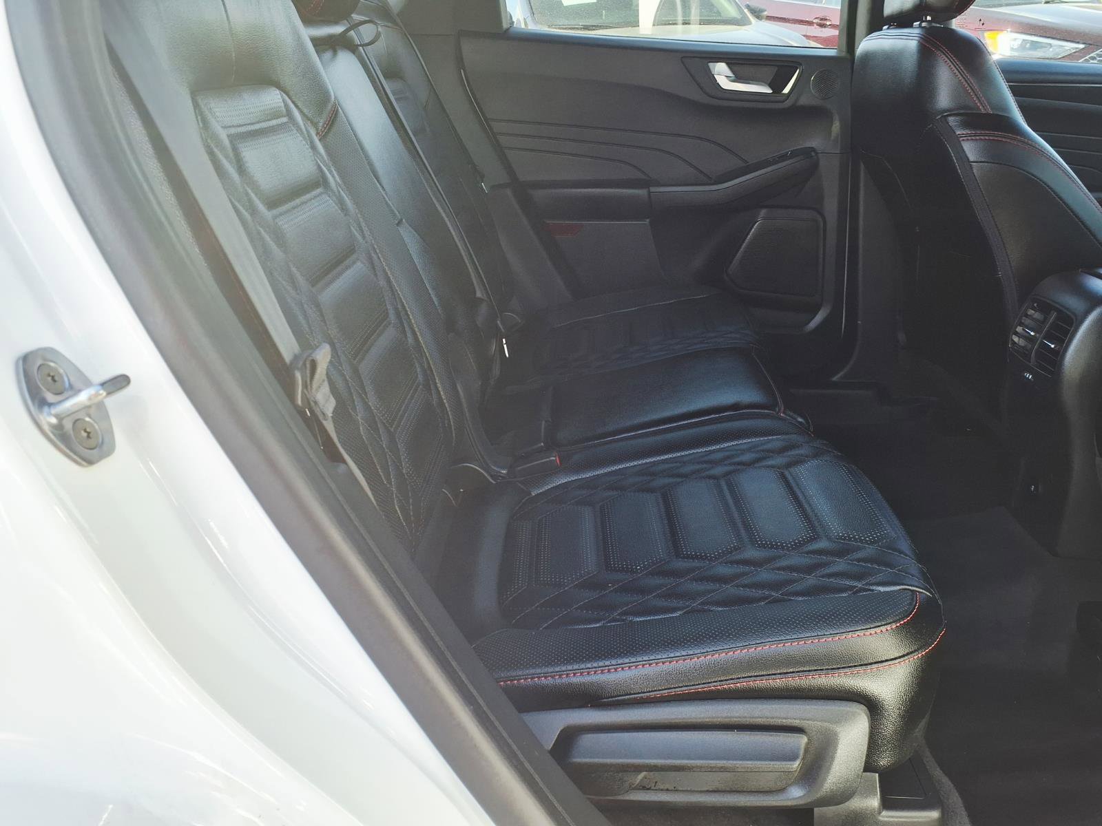 Certified 2024 Ford Escape ST-Line Elite w/ Premium Technology Package image 14