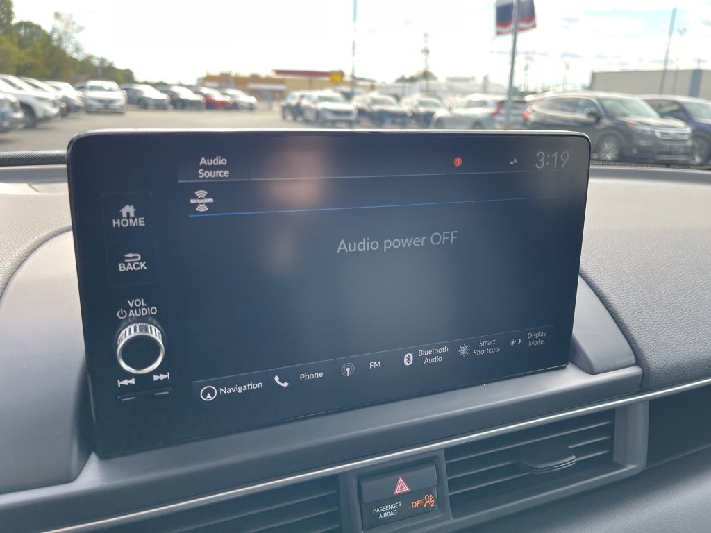 New 2025 Honda Pilot Touring image 8