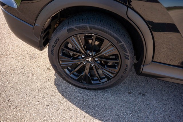 Used 2022 Mitsubishi Eclipse Cross LE AWD/4WD image 9
