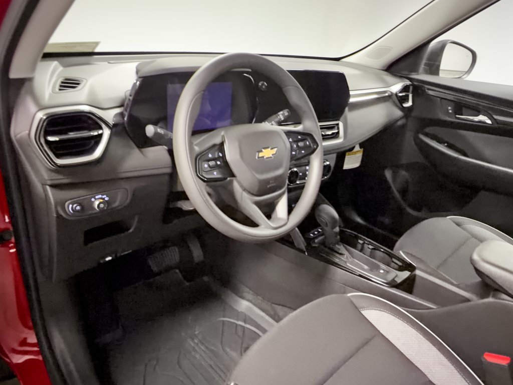 New 2026 Chevrolet TrailBlazer LS w/ LS Convenience Package AWD/4WD image 4