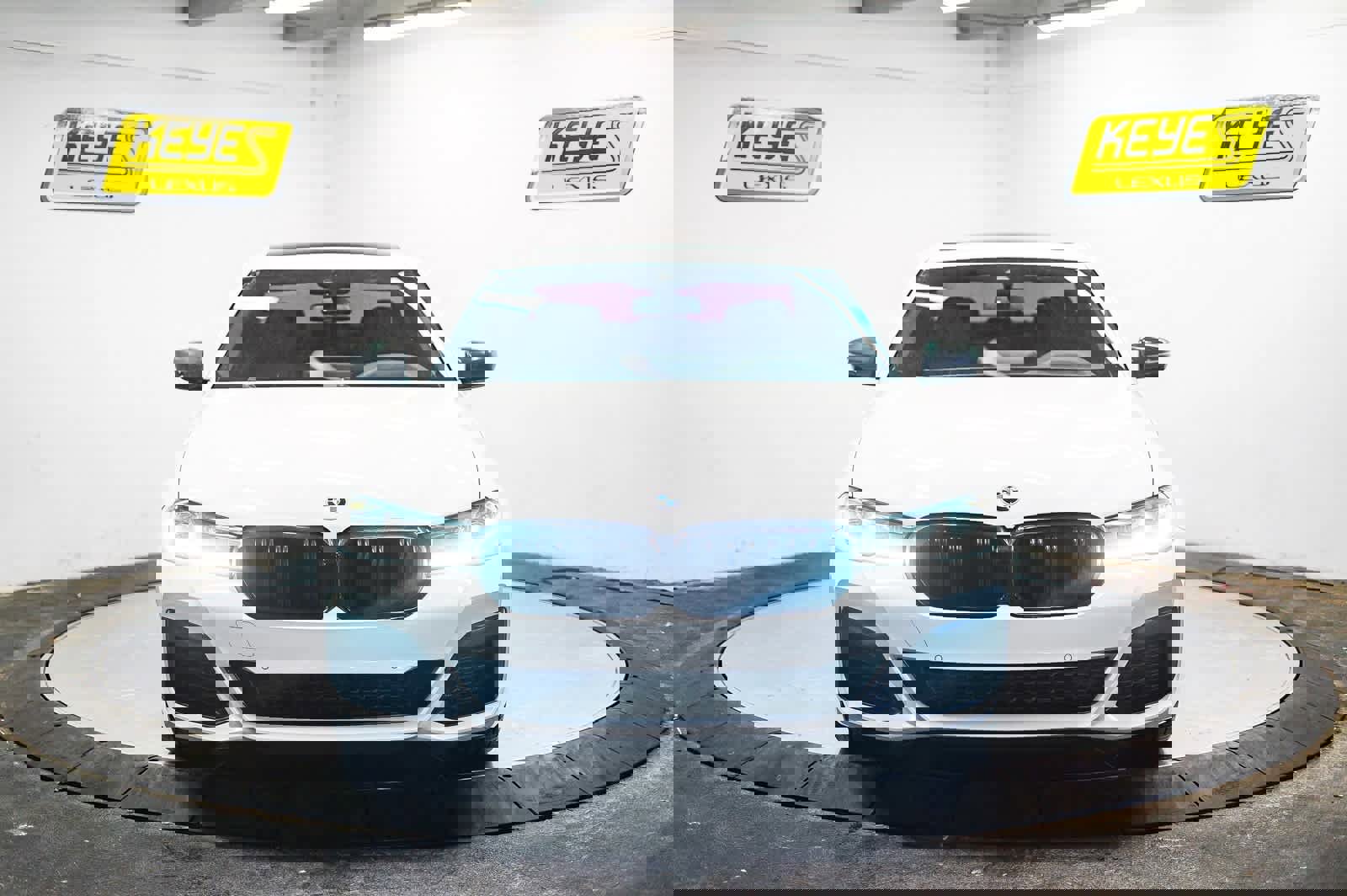 Used 2023 BMW 540i w/ M Sport Package image 6