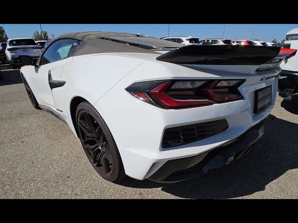 Used 2024 Chevrolet Corvette Z06 w/ Stealth Interior Trim Package RWD image 4