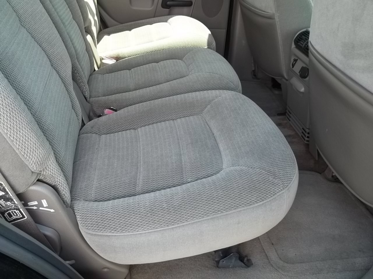 Used 2002 Ford Explorer XLT AWD/4WD image 15