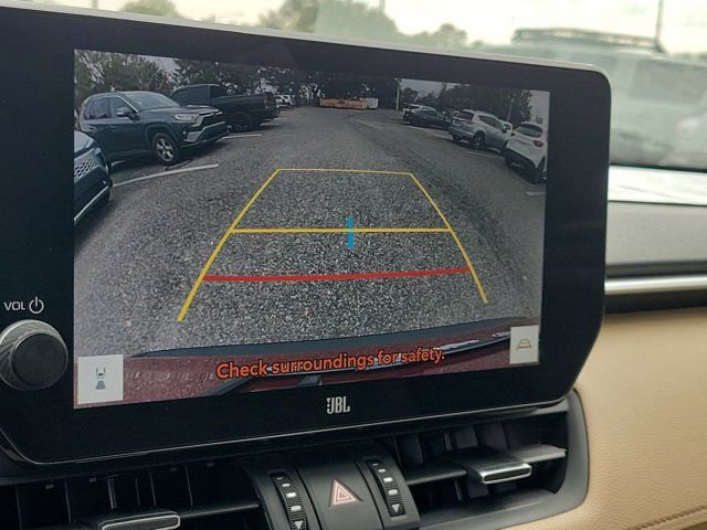Used 2023 Toyota RAV4 XLE Premium image 27