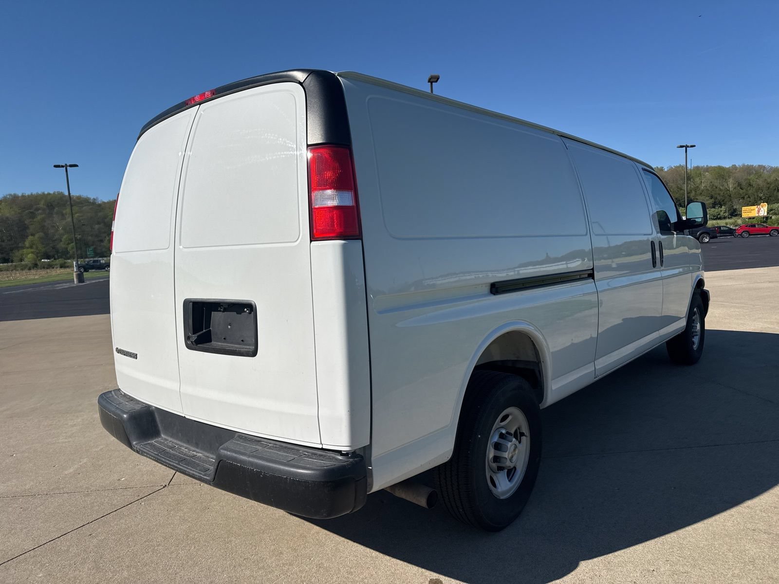 Used 2025 Chevrolet Express 2500 Extended w/ Driver Convenience Package RWD image 4