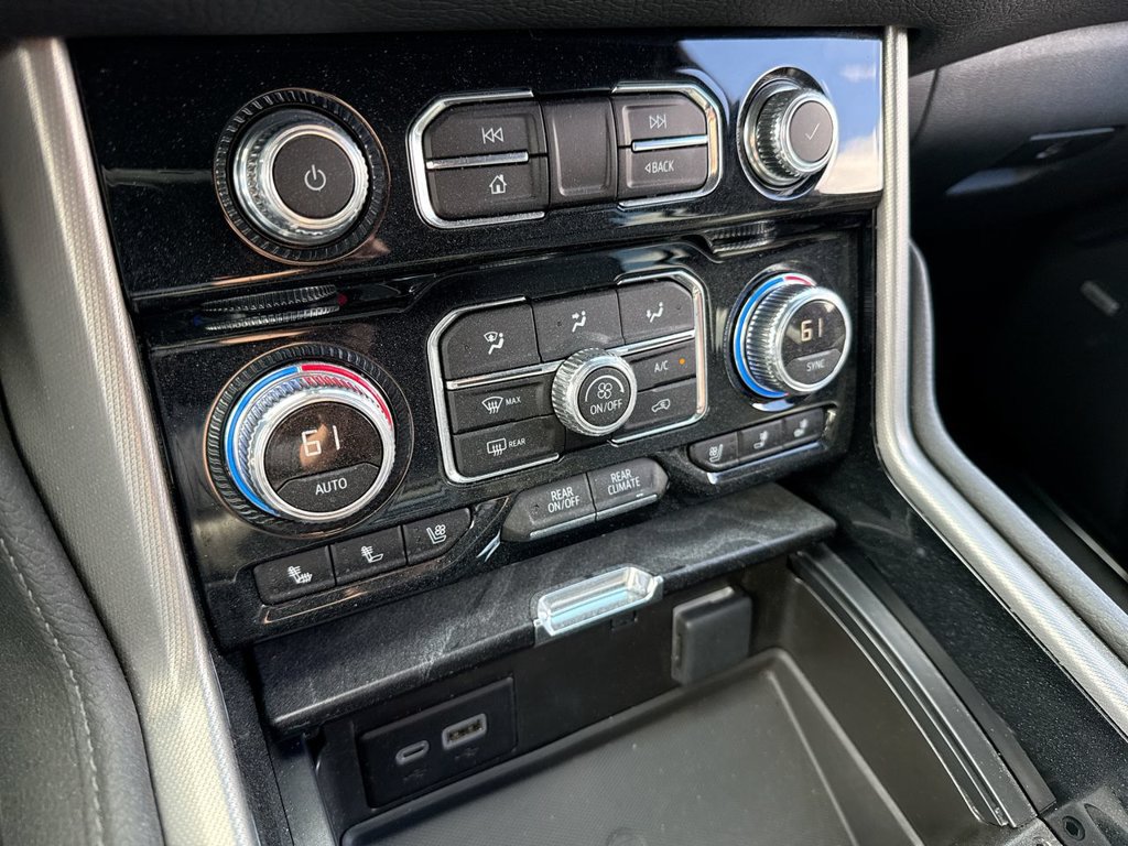 Used 2024 GMC Yukon XL Denali AWD/4WD image 19