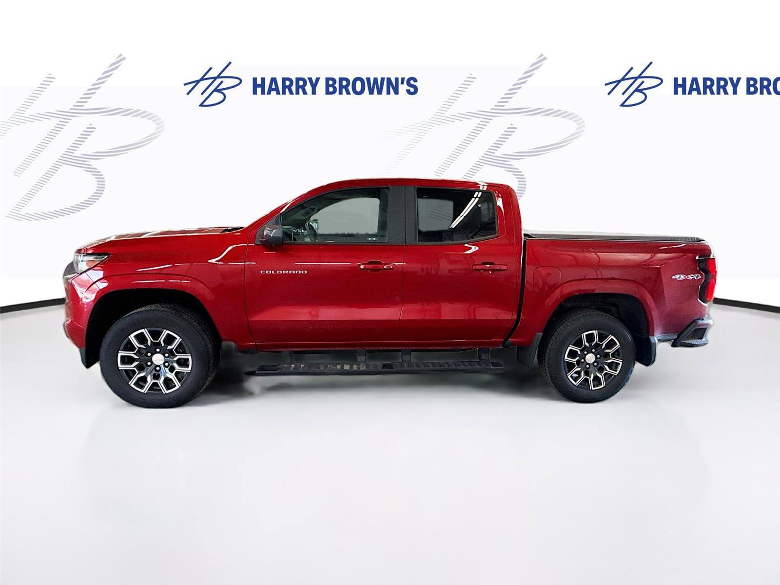 Used 2023 Chevrolet Colorado LT w/ LT Convenience Package III AWD/4WD image 8