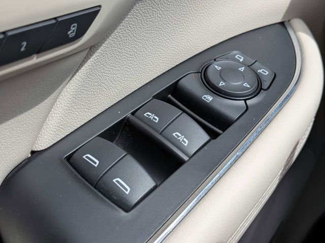 Used 2023 Buick Envision Avenir image 26