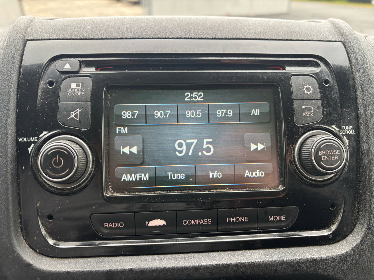 Used 2017 RAM ProMaster 1500 image 23