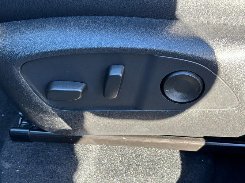 New 2026 Chevrolet Traverse LT w/ Driver Confidence Package image 21