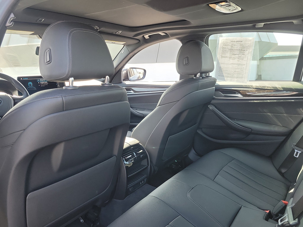 Used 2023 BMW 530e w/ Convenience Package RWD image 14