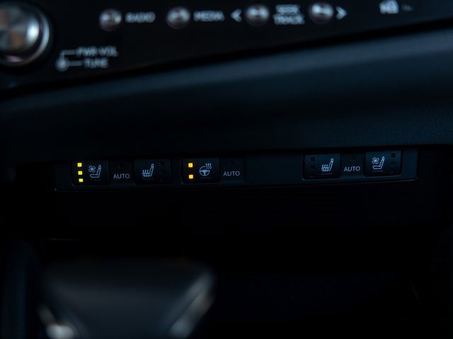 Used 2025 Lexus ES 300h w/ Premium Package image 48