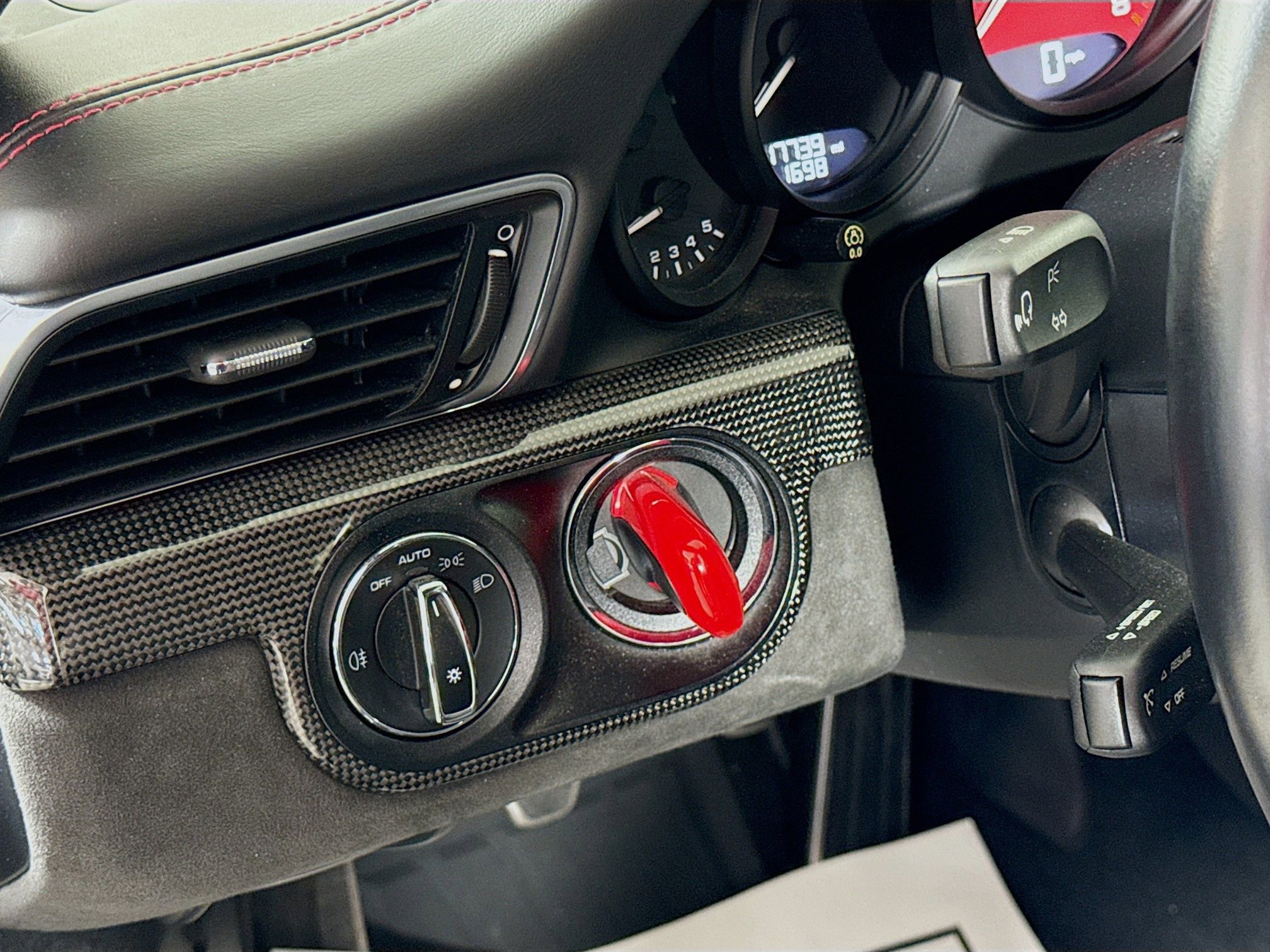 Certified 2019 Porsche 911 Carrera 4 GTS image 14