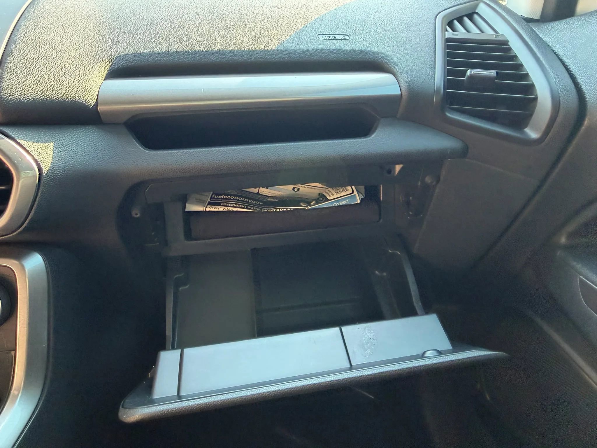 Used 2021 Ford EcoSport SE image 32