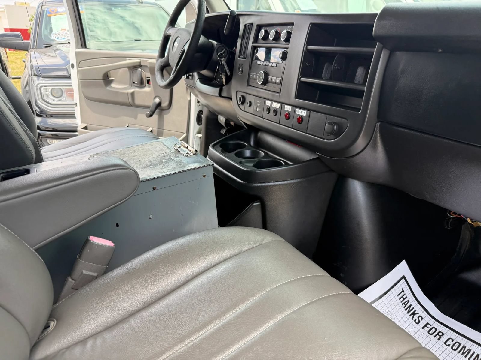 Used 2013 Chevrolet Express 2500 RWD image 28