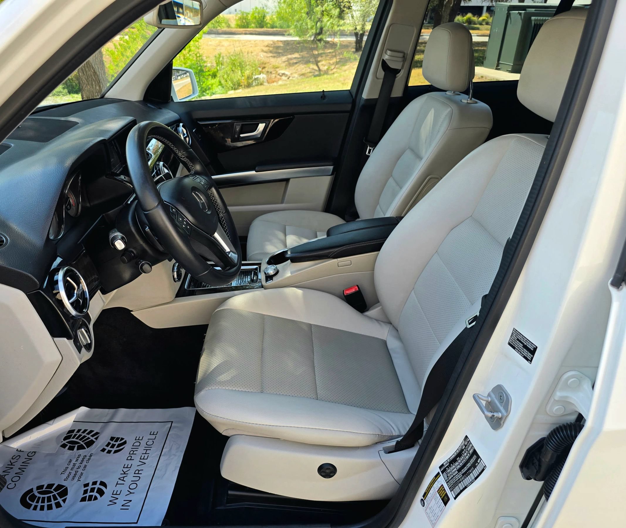 Used 2014 Mercedes-Benz GLK 350 2WD image 21
