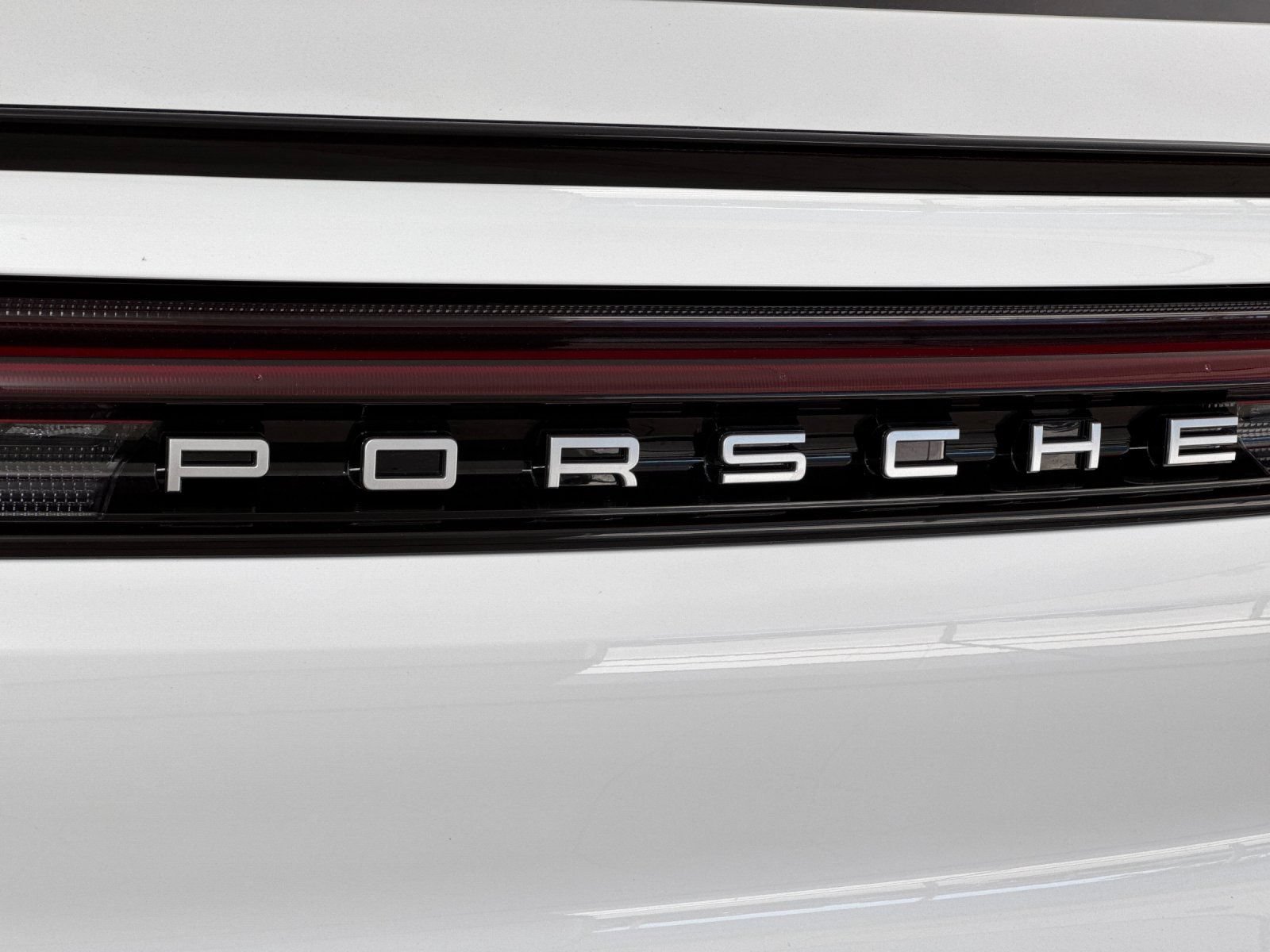 Certified 2026 Porsche Cayenne Coupe AWD/4WD image 28