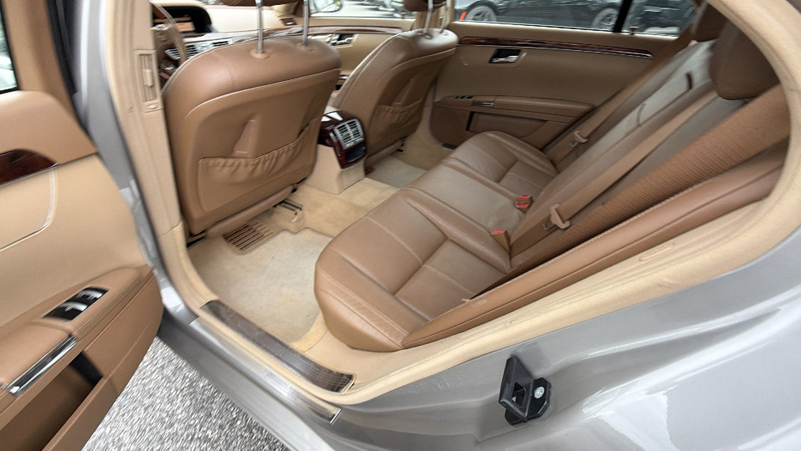 Used 2009 Mercedes-Benz S 550 4MATIC image 24