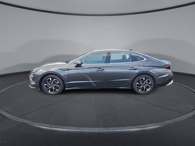 Used 2024 Hyundai Sonata SEL FWD image 5