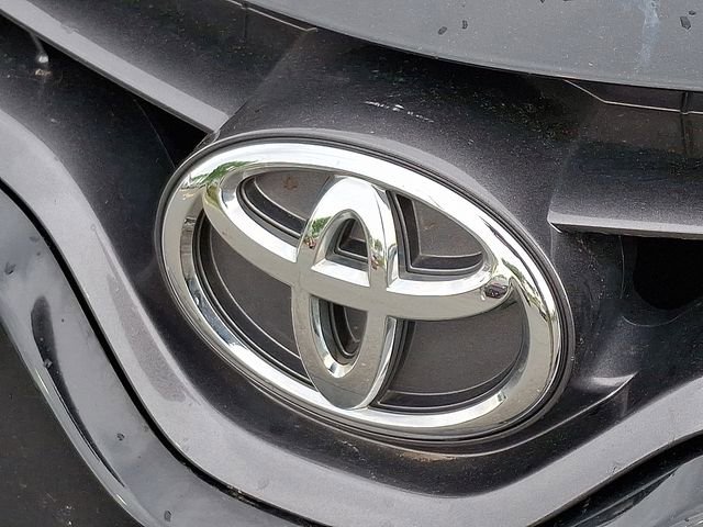 Used 2016 Toyota Corolla LE FWD image 10