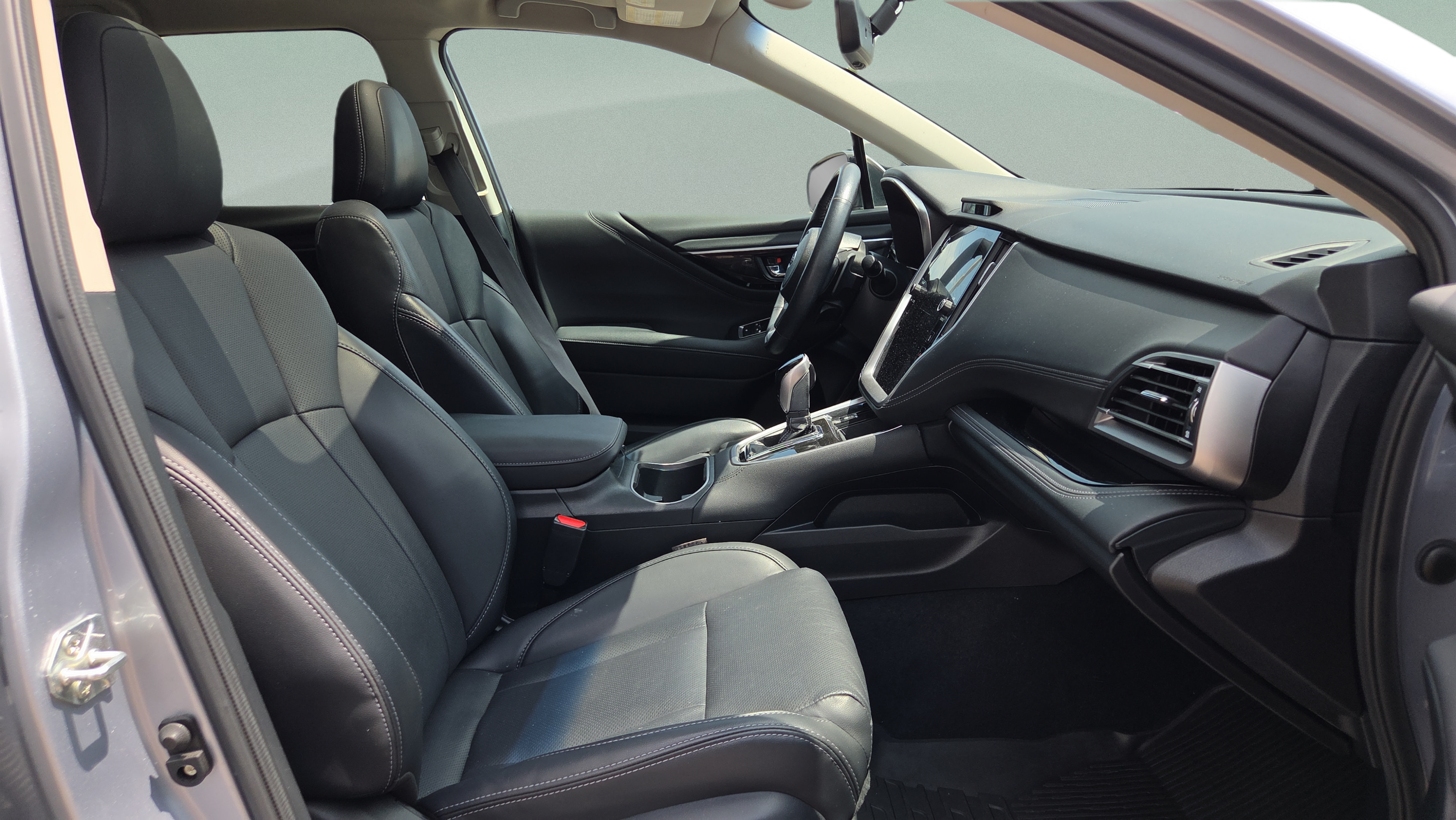 Used 2022 Subaru Outback Limited AWD/4WD image 17