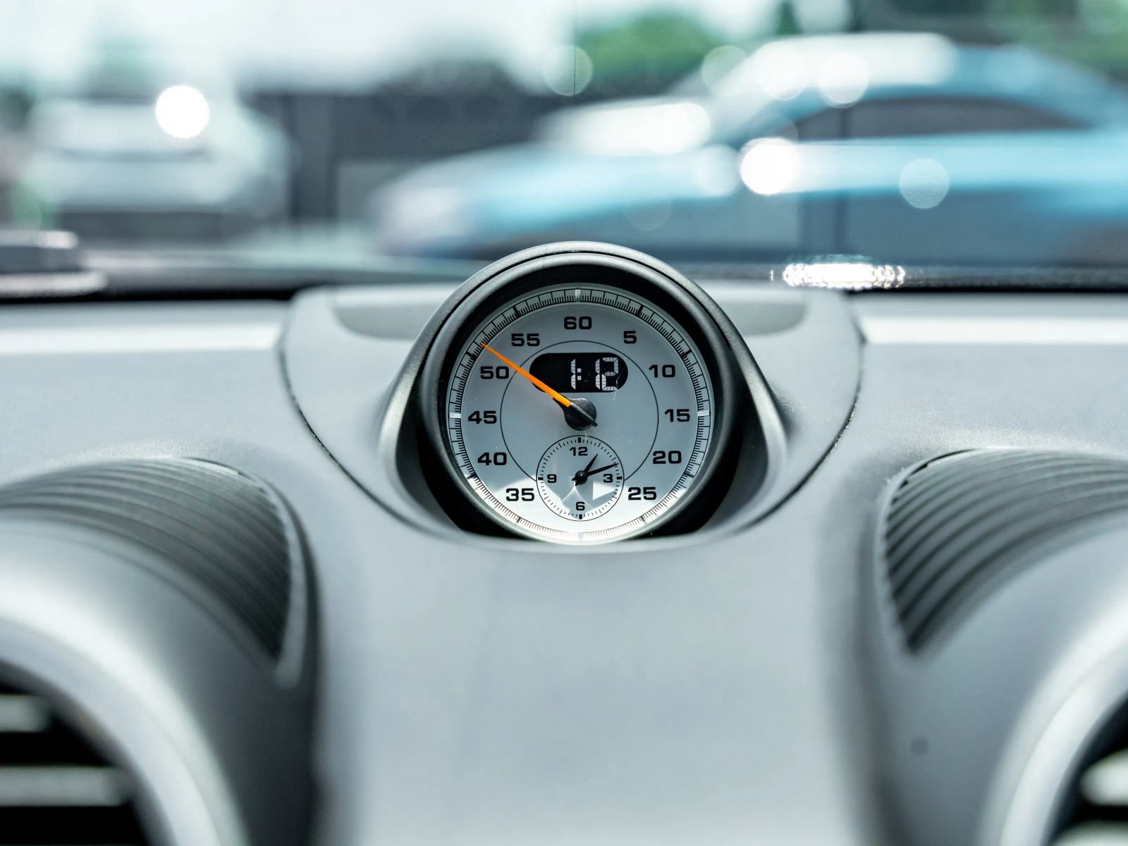 Used 2022 Porsche 718 Cayman GT4 RWD image 19