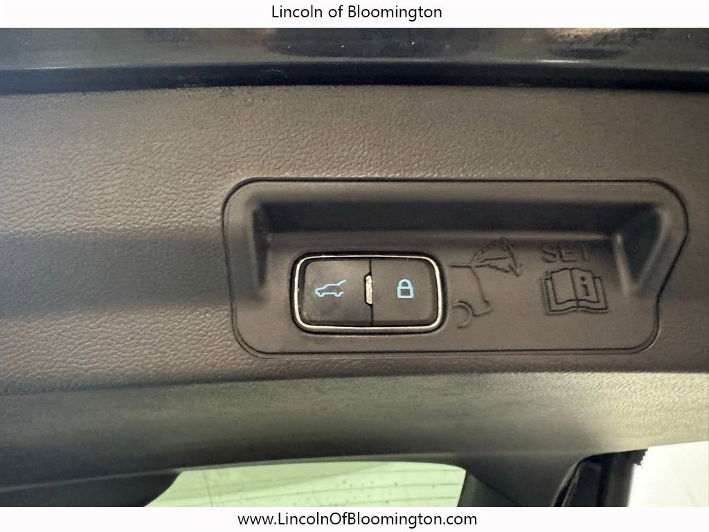 Used 2023 Ford Explorer XLT w/ Equipment Group 202A image 21