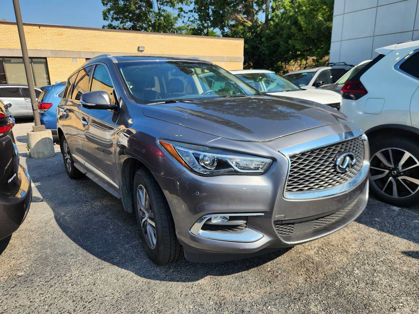 Certified 2020 INFINITI QX60 Luxe w/ Essential Package AWD/4WD video 1