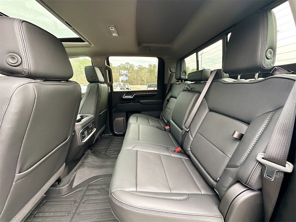 New 2026 GMC Sierra 3500 Denali w/ Denali Reserve Package image 4