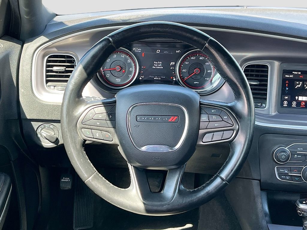 Used 2022 Dodge Charger SXT RWD image 11