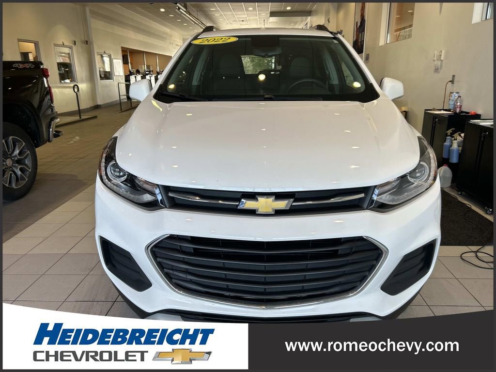Used 2022 Chevrolet Trax LT w/ LT Convenience Package image 36