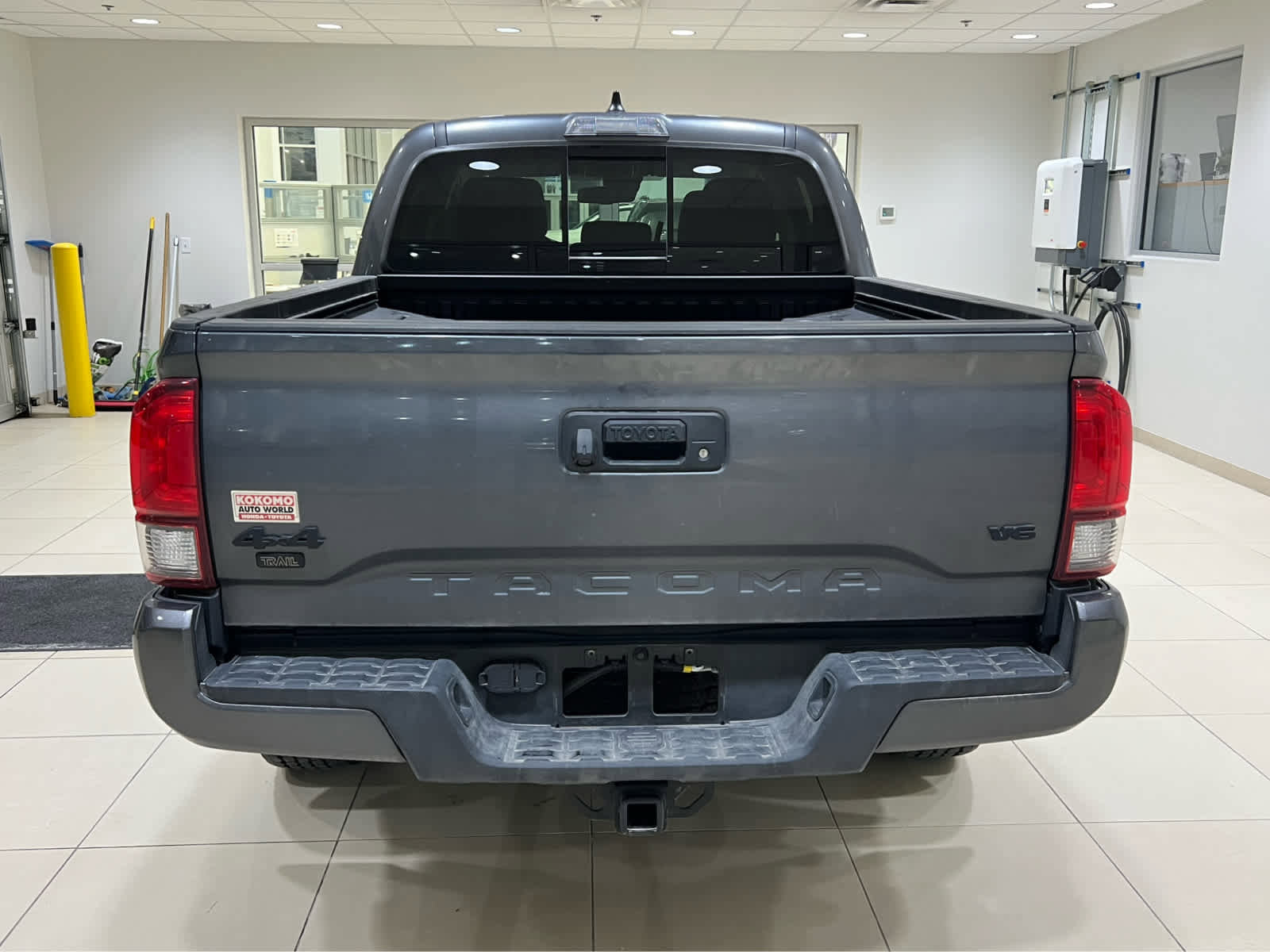 Used 2023 Toyota Tacoma 4x4 Double Cab w/ Trail Edition image 8