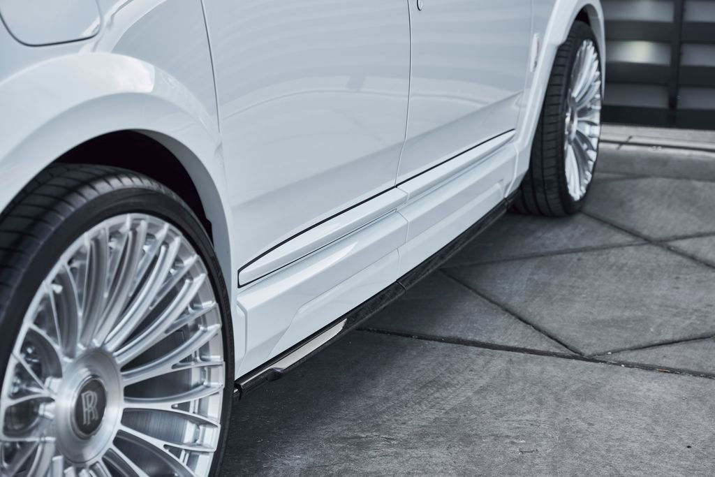 Used 2026 Rolls-Royce Cullinan AWD/4WD image 25