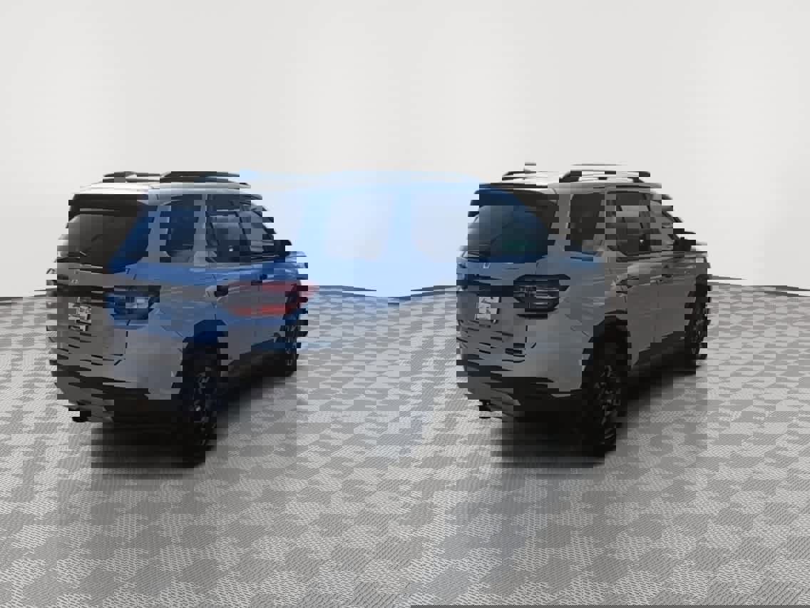 Certified 2025 Honda Pilot TrailSport image 8