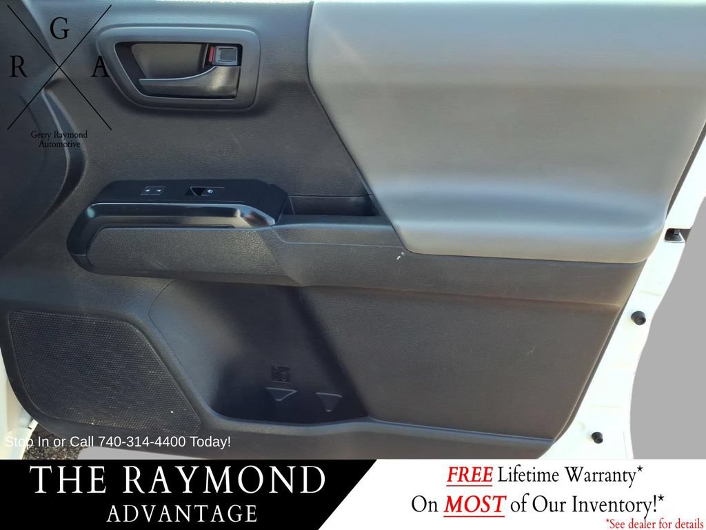 Used 2022 Toyota Tacoma SR AWD/4WD image 10