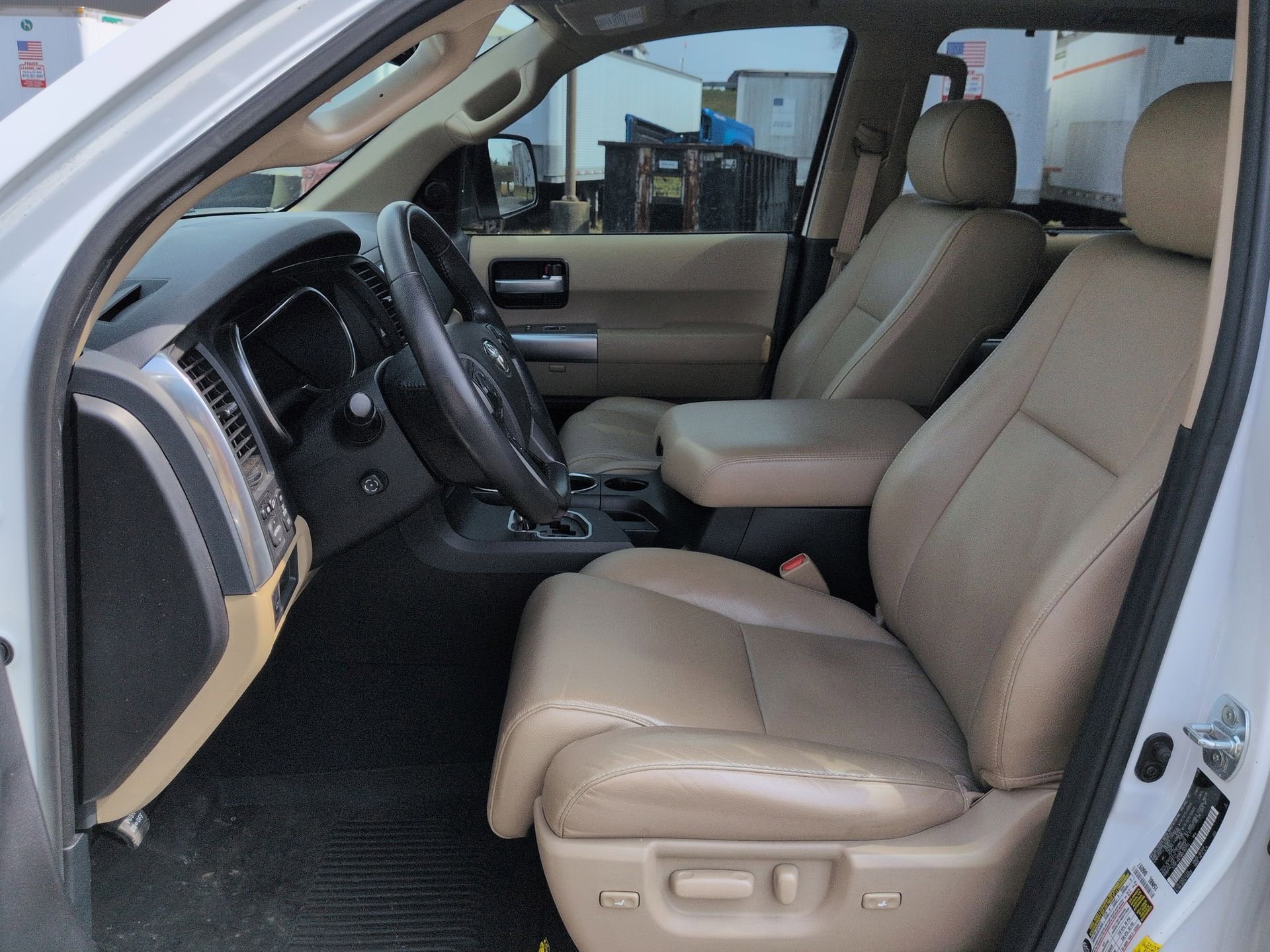 Used 2021 Toyota Sequoia Limited w/ Safety & Convenience Package image 20