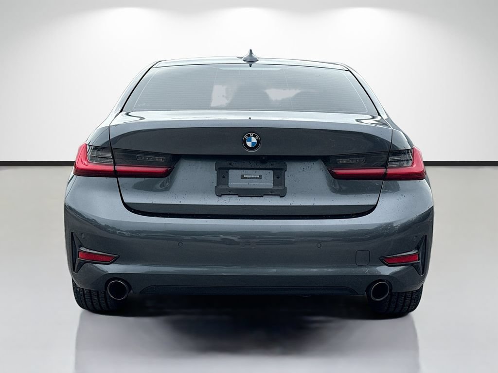 Used 2021 BMW 330i Sedan w/ Convenience Package RWD image 4