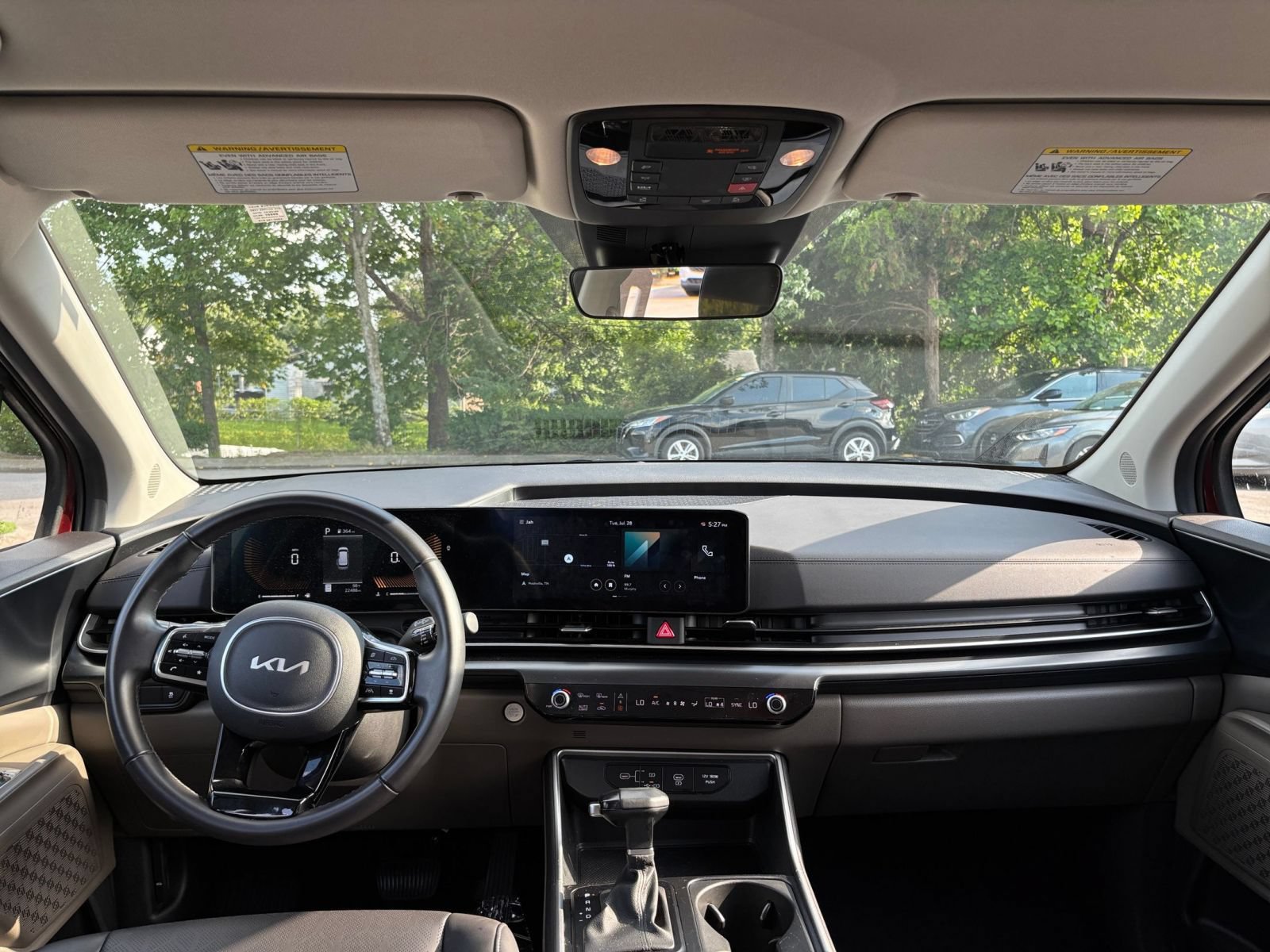 Used 2026 Kia Carnival FWD image 36