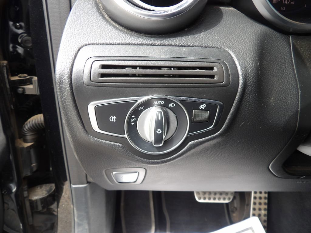 Used 2021 Mercedes-Benz GLC 300 image 14