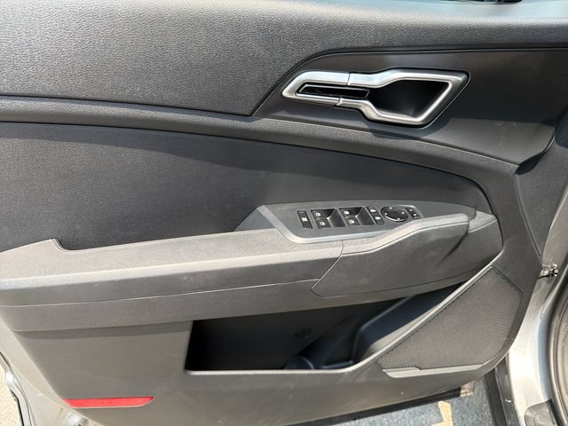 New 2026 Kia Sportage LX FWD image 16